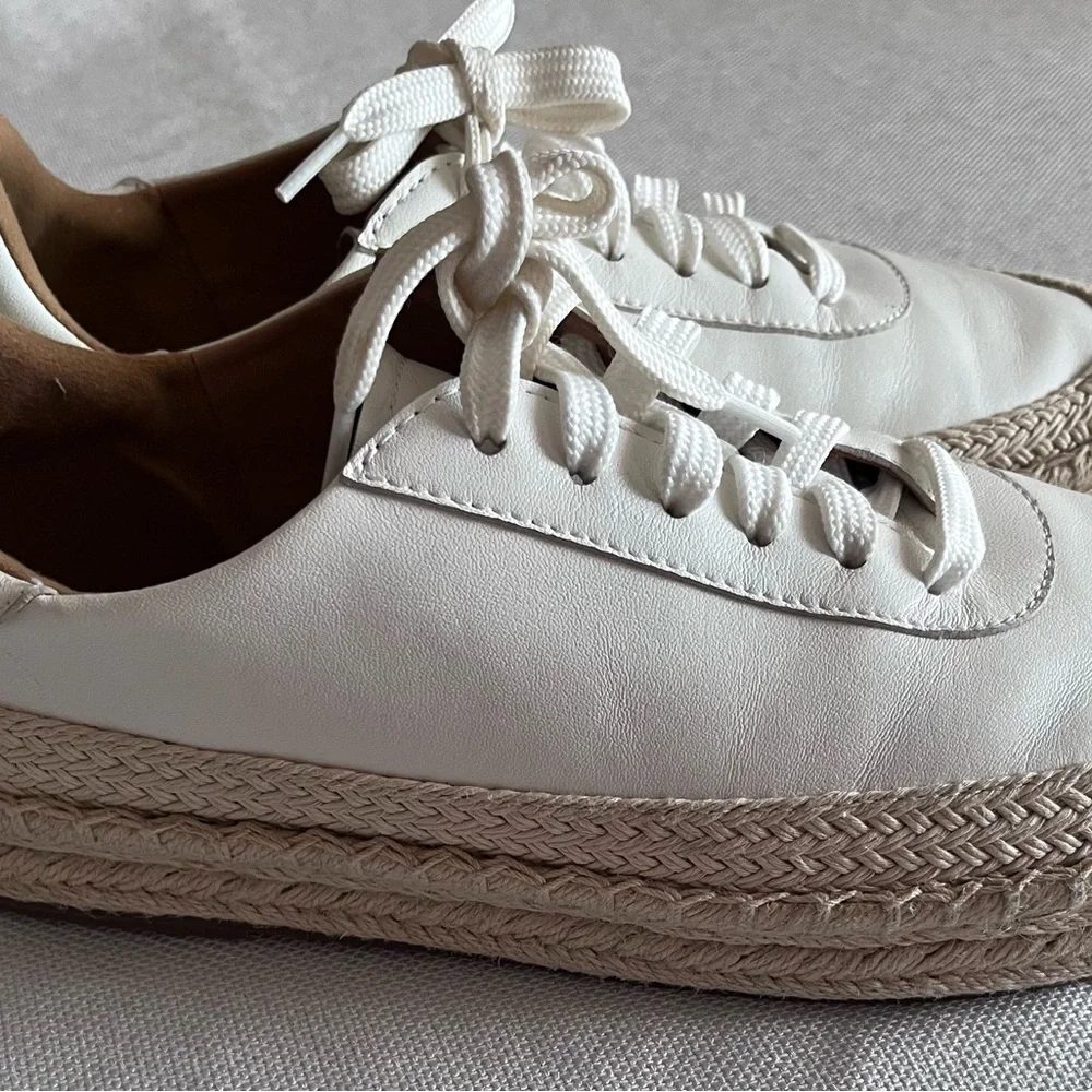 Linea Paolo Women's Selma White Platform Sneakers Size 10